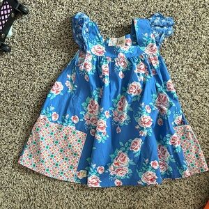 Wildflowers girls 6 beautiful tunic top - looks so adorable on! Harder to find